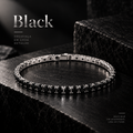 Pulseiras cravejadas com cristais de zircônia cúbica.